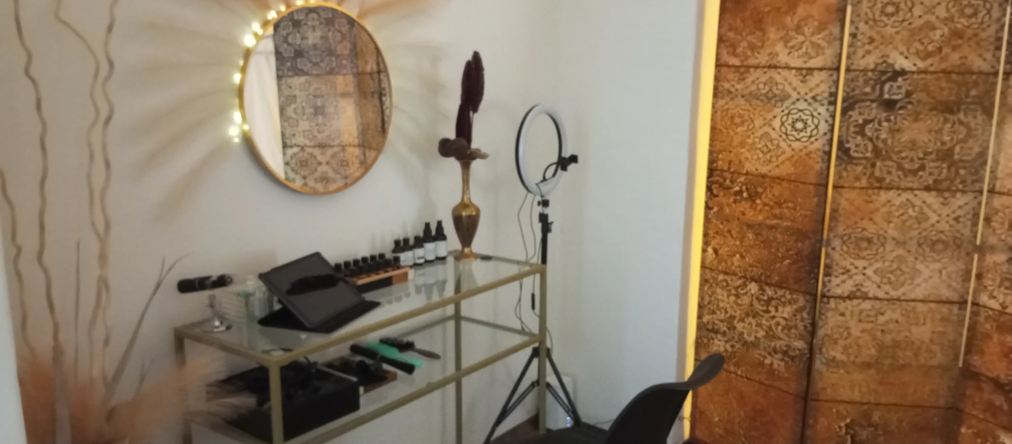 Rituály head spa pro dokonalý relax, čištění pokožky hlavy i proti padání vlasů