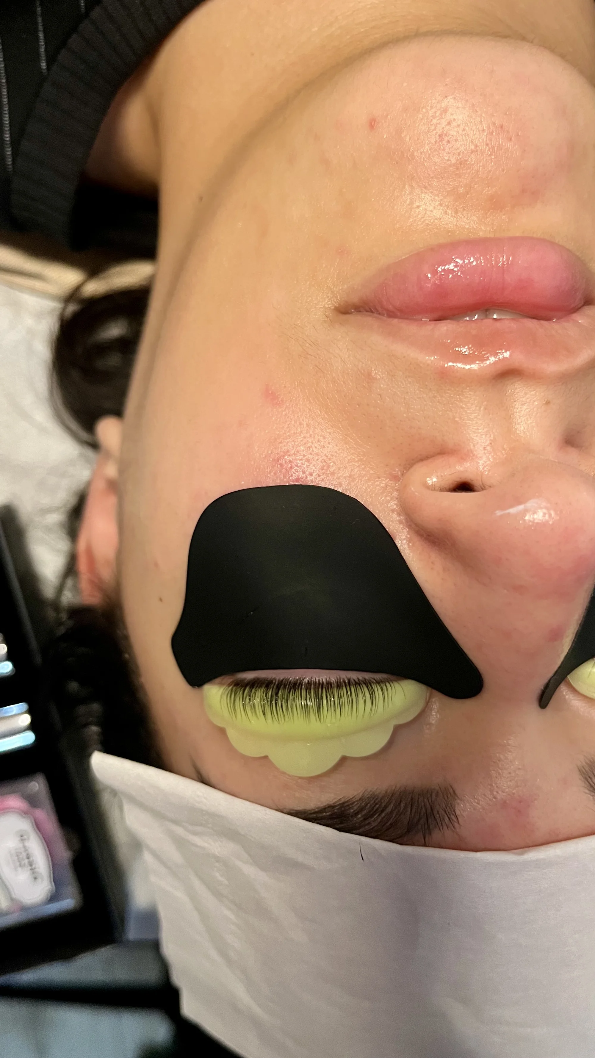 Krásná bez líčení: lashlifting s možností úpravy a barvení obočí