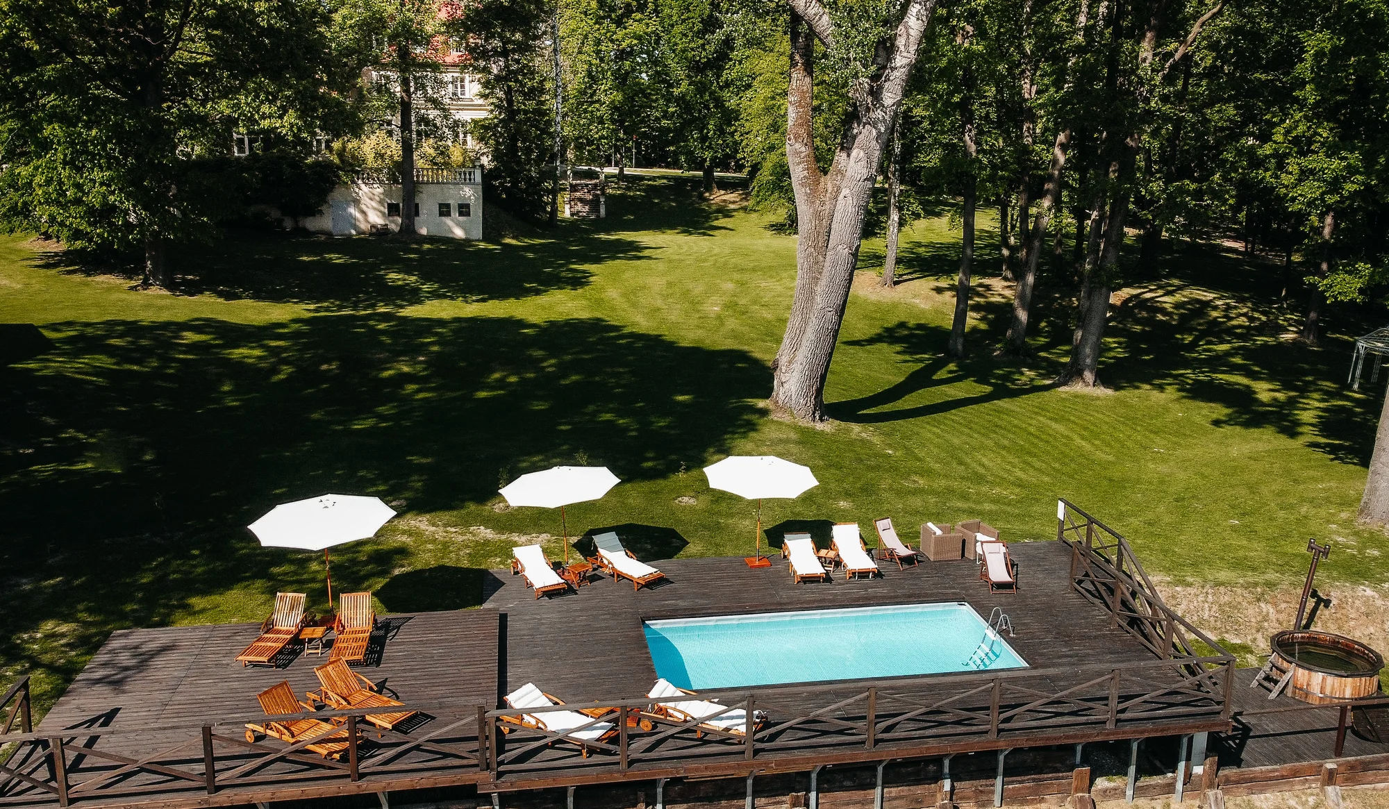 Romantika nedaleko Krakova: pobyt na 4* zámečku se snídaní nebo polopenzí, wellness