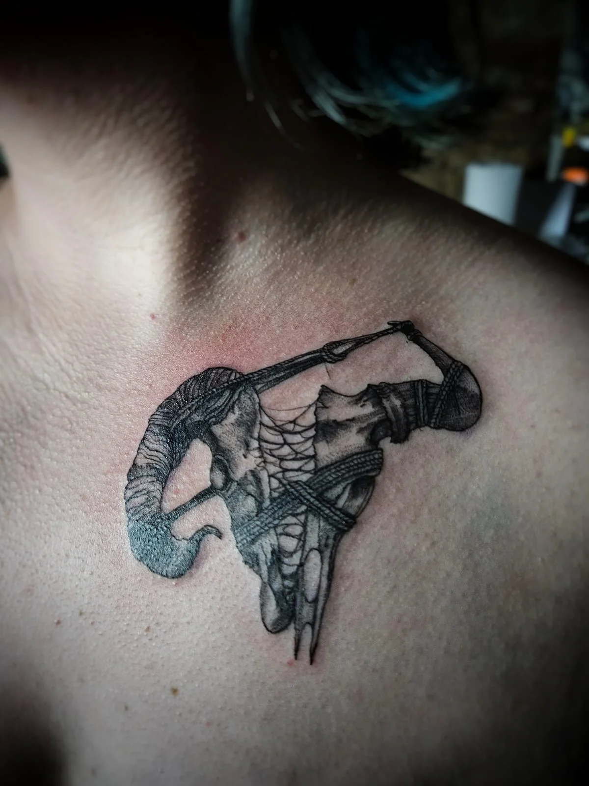 Tetování v centru Prahy: handpoke kérky do 10x10 cm, tetování strojkem do 15x15 cm