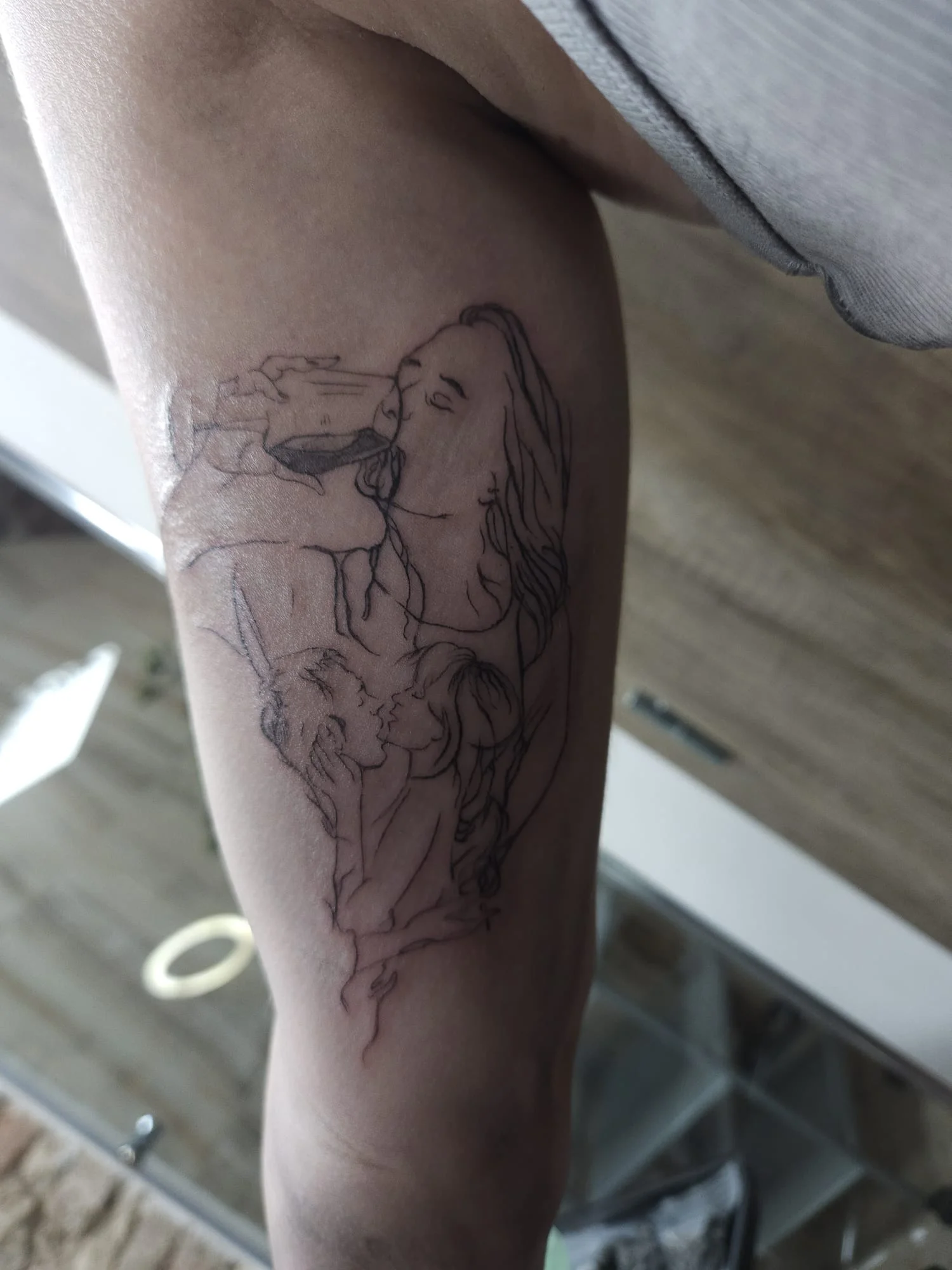 Tetování v centru Prahy: handpoke kérky do 10x10 cm, tetování strojkem do 15x15 cm