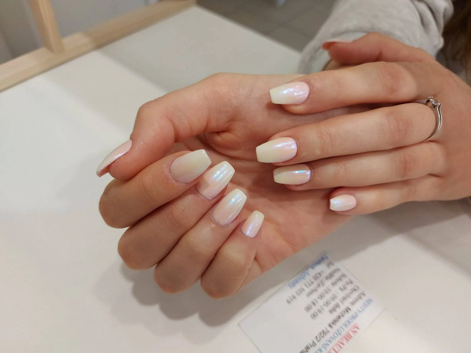 Ruce, co okouzlí: klasická manikúra, gel lak či Shellac i gelové nehty