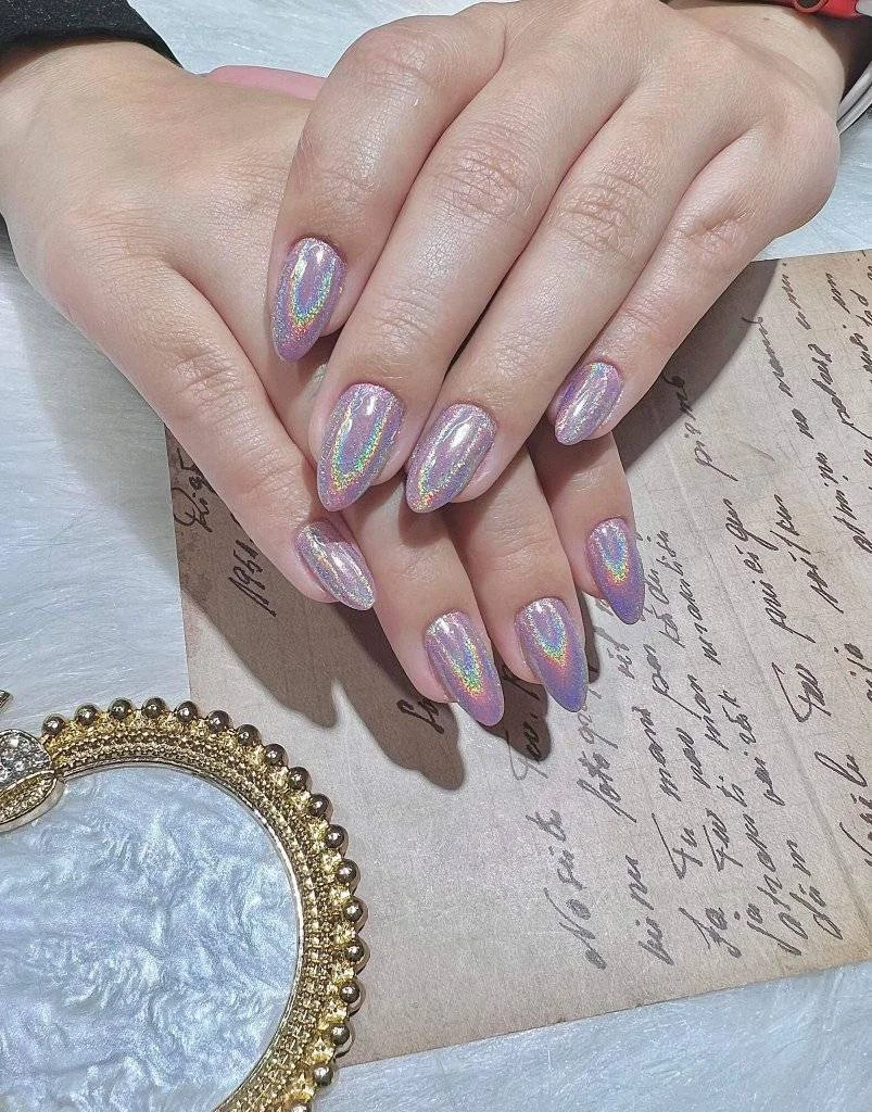 Ruce, co okouzlí: klasická manikúra, gel lak či Shellac i gelové nehty