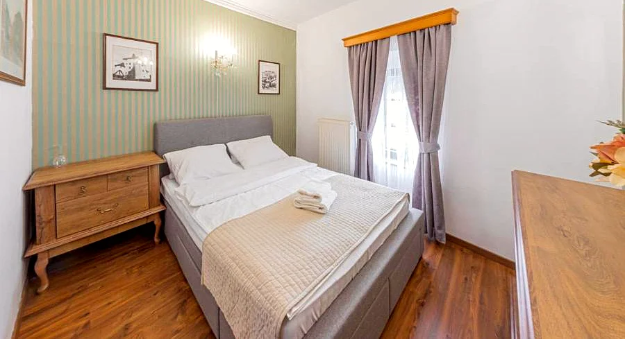 Pohodová dovolená v centru Banské Štiavnice: 3* hotel se snídaní, blízko hrad i botanická zahrada