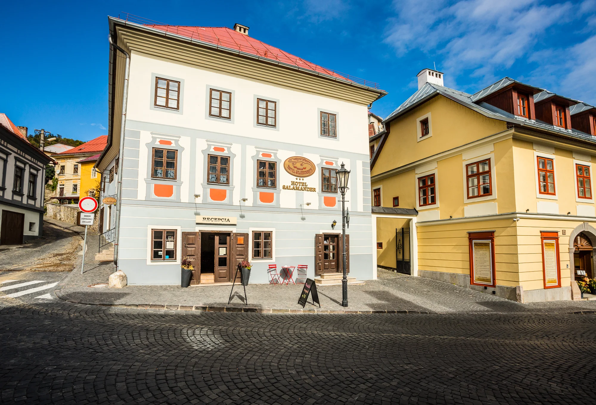 Pohodová dovolená v centru Banské Štiavnice: 3* hotel se snídaní, blízko hrad i botanická zahrada