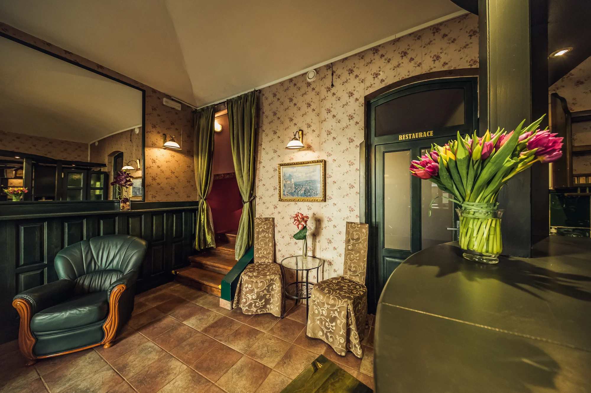 Komfortní hotel na Novém Městě s bufetovou snídaní pro 2–3 osoby