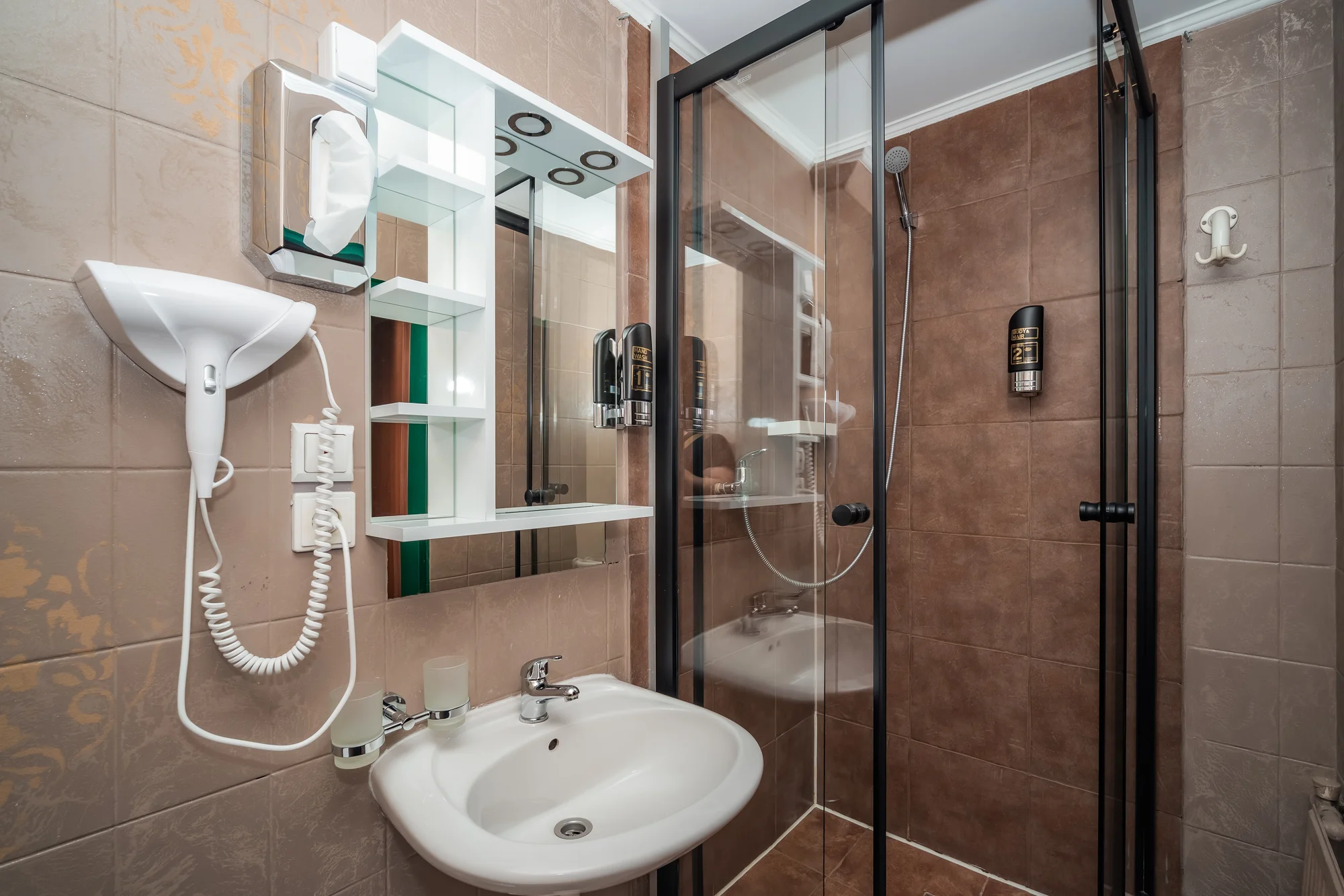 Komfortní hotel na Novém Městě s bufetovou snídaní pro 2–3 osoby
