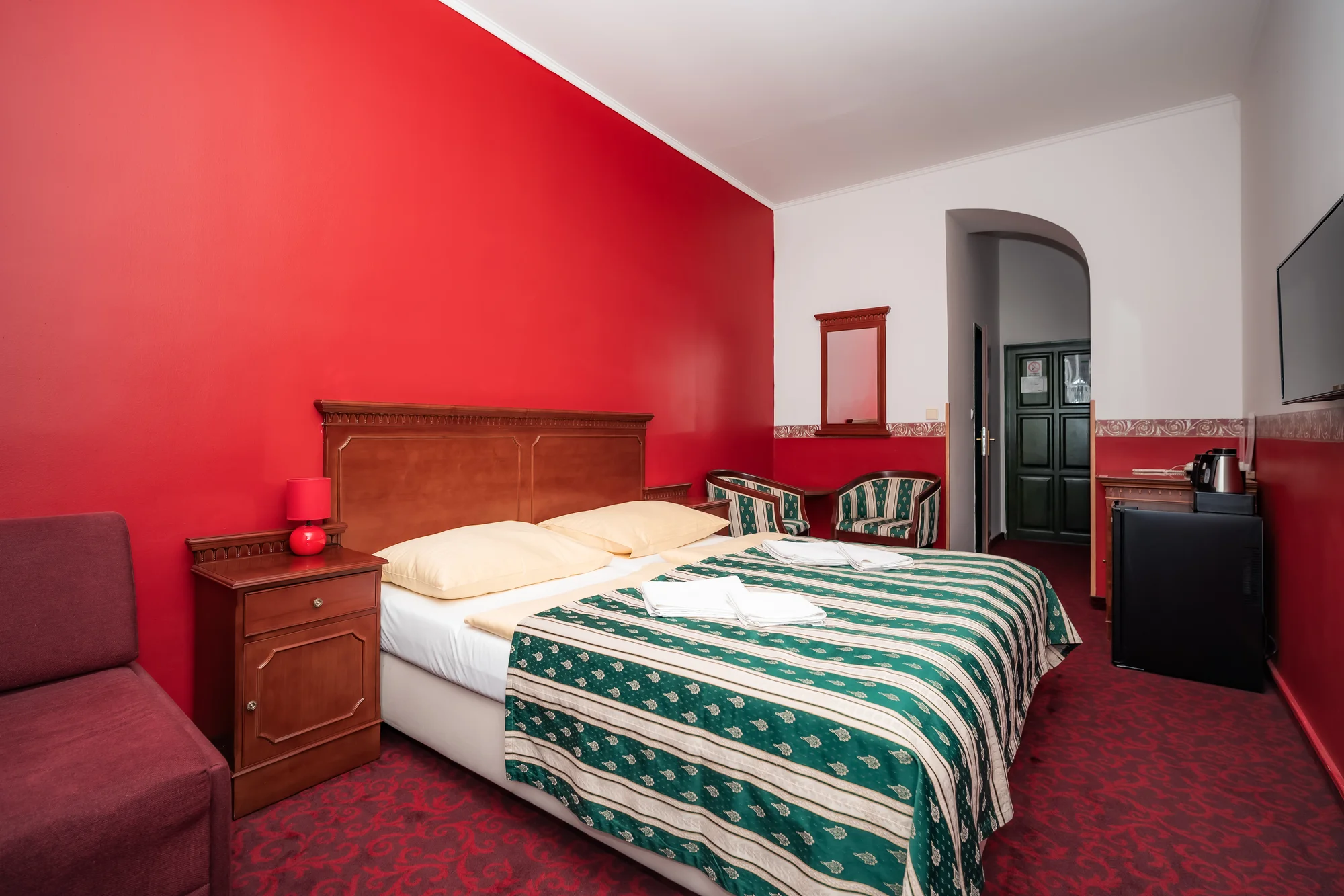 Komfortní hotel na Novém Městě s bufetovou snídaní pro 2–3 osoby