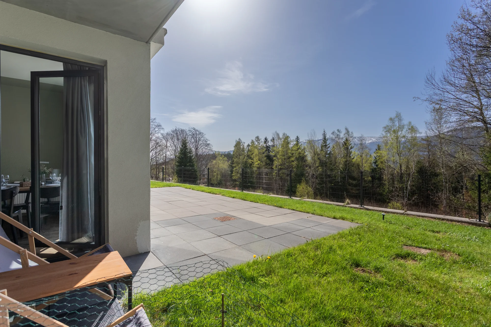 Szklarska Poręba: moderní apartmány, neomezeně wellness, možnost snídaní