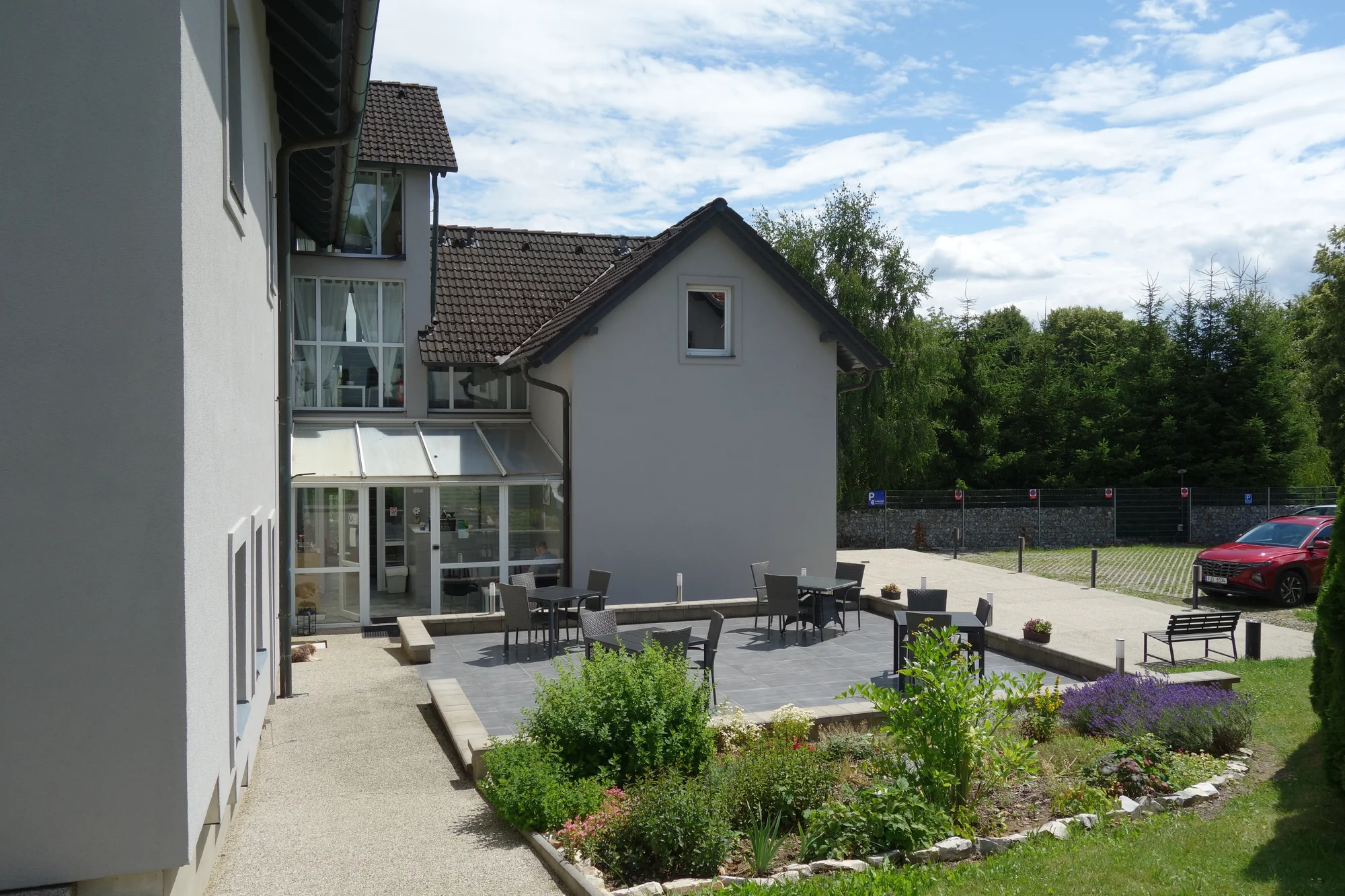 Nově zrekonstruovaný komfortní apartmán u Lipna až pro 4 osoby