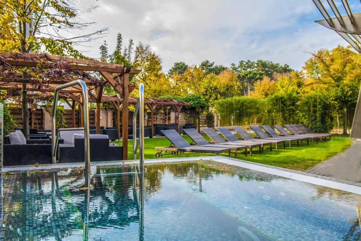 Parádní dovolená u Balatonu: 4* wellness hotel s polopenzí a vlastní pláží, 2 děti do 6,9 let zdarma