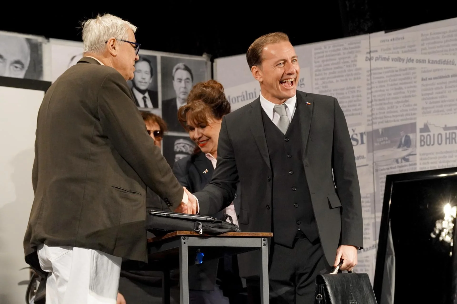 Představení Presidenti aneb sex, drogy a trampoty ve Strašnickém divadle