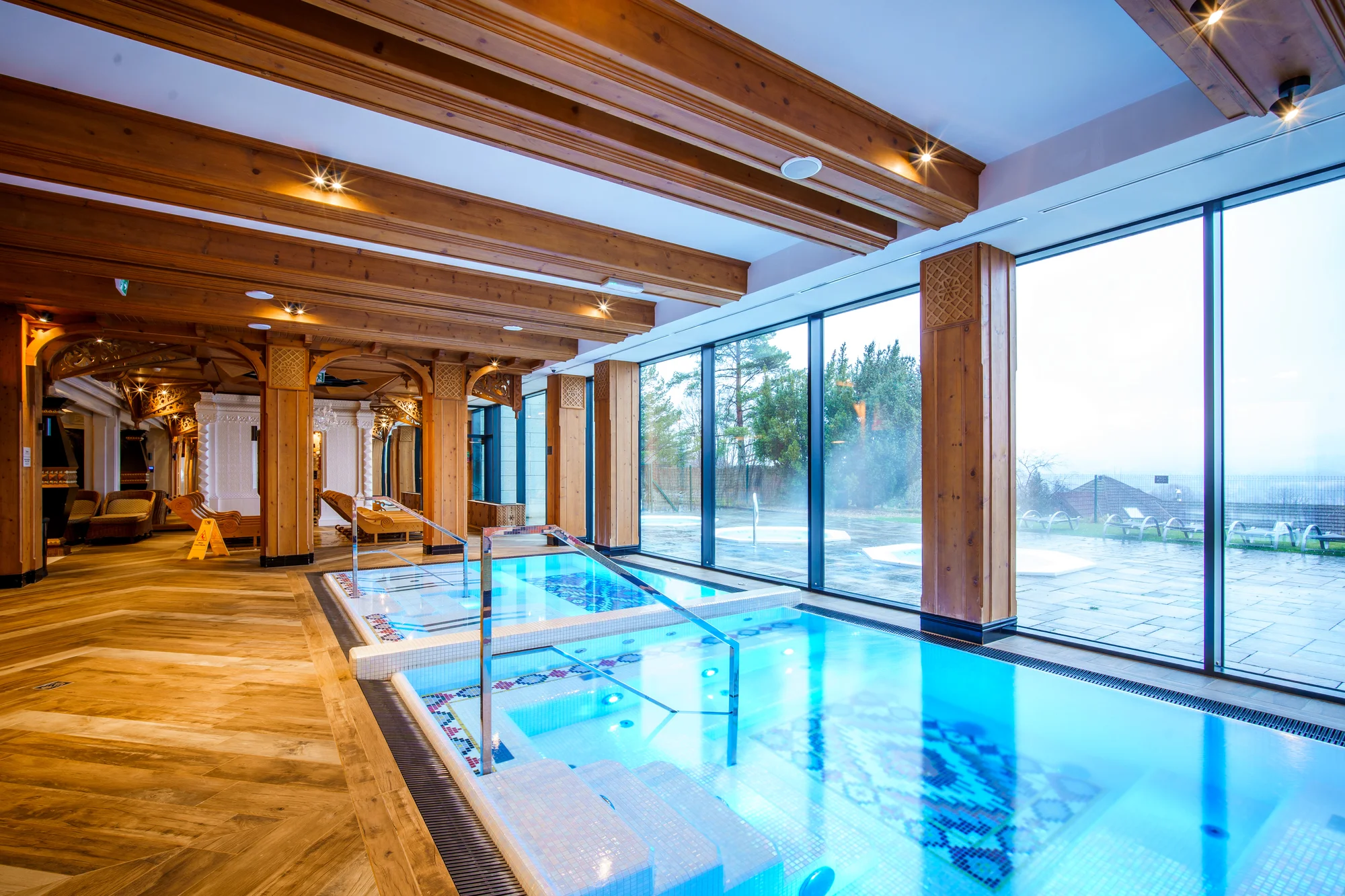 Relax v polských Tatrách: snídaně či polopenze, neomezeně bazény i wellness, obří dětská herna