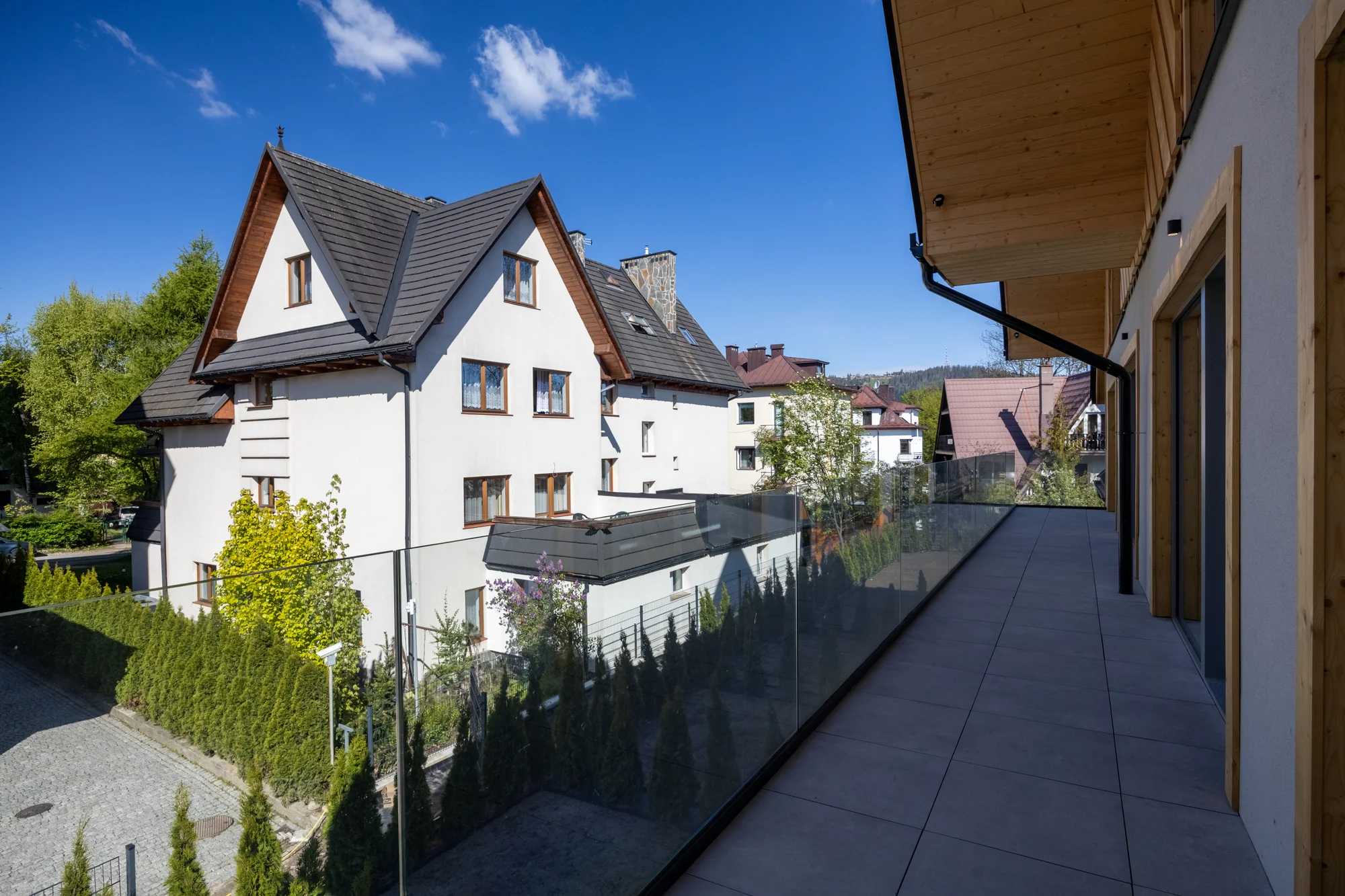 Dovolená v Zakopaném: moderní apartmány v centru města, wellness a možnost snídaní
