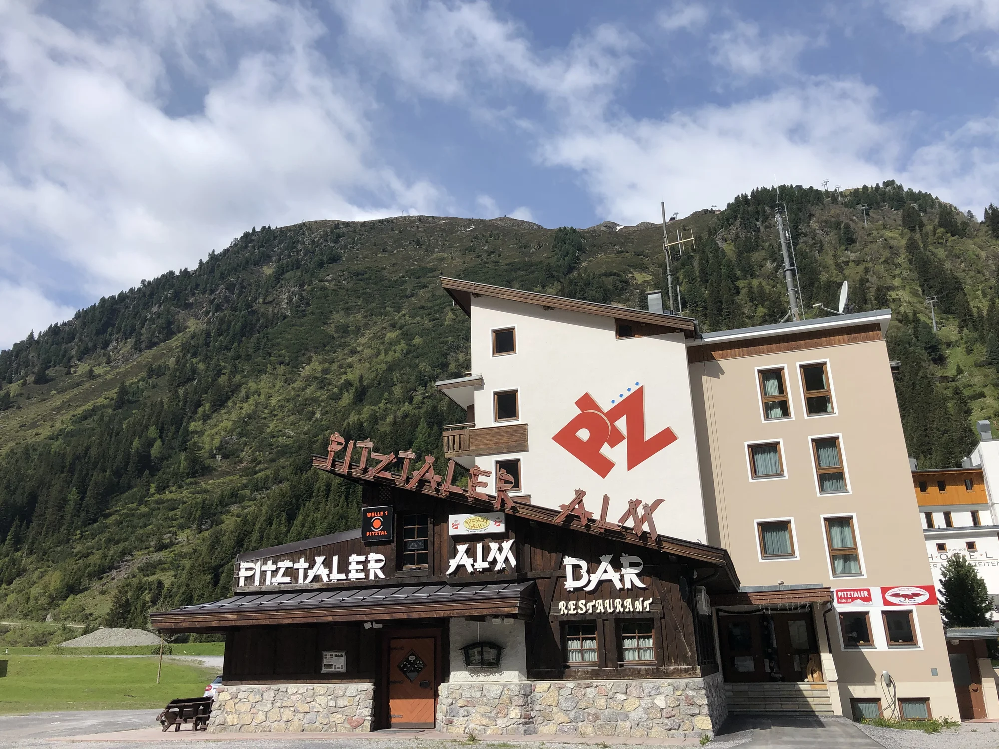 Pitztalský ledovec: penzion v 1700 m n. m., regionální snídaně i luxusní wellness