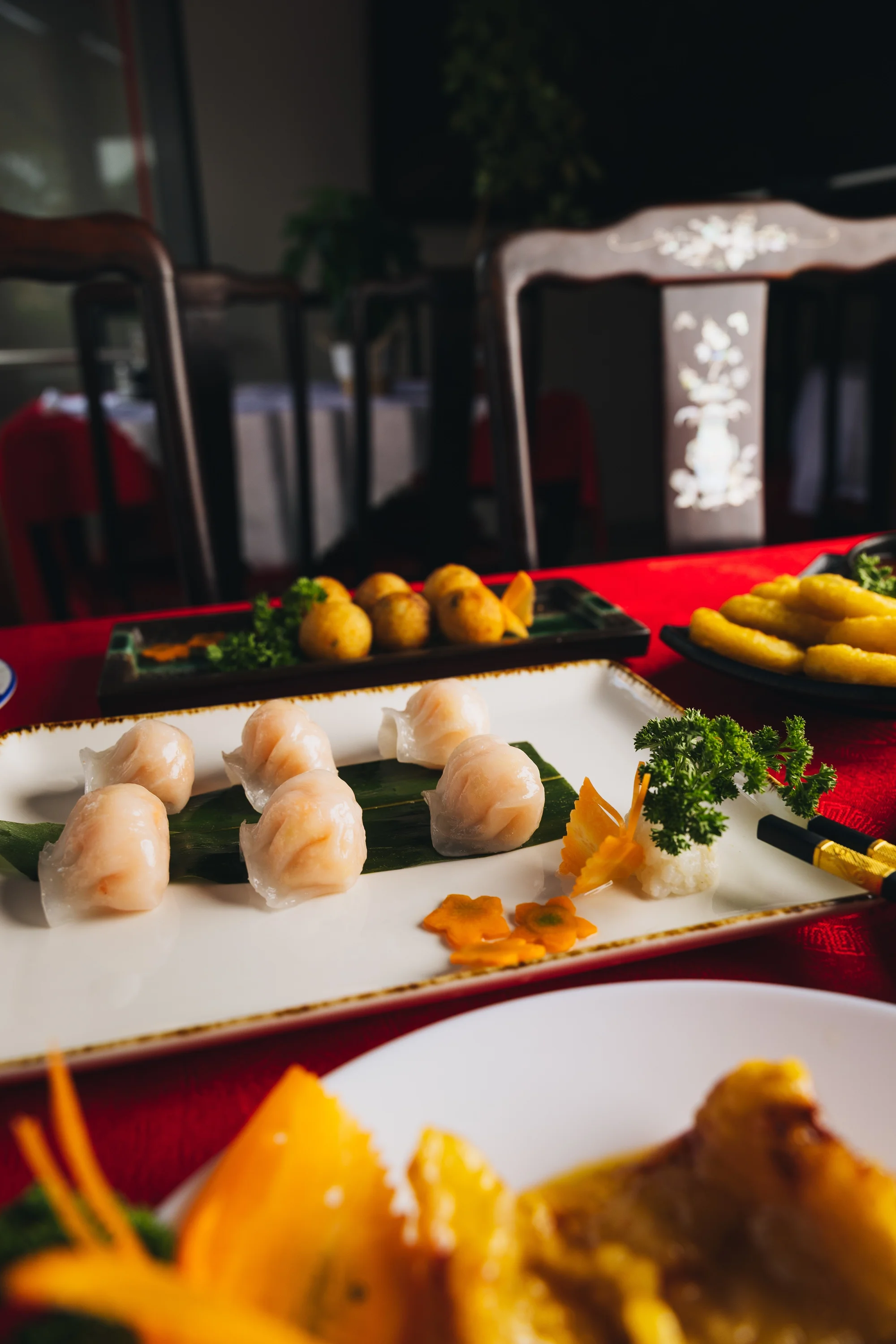 Degustační menu v čínské restauraci pro 2–6 osob: polévka, salát, několik hlavních chodů i dezerty