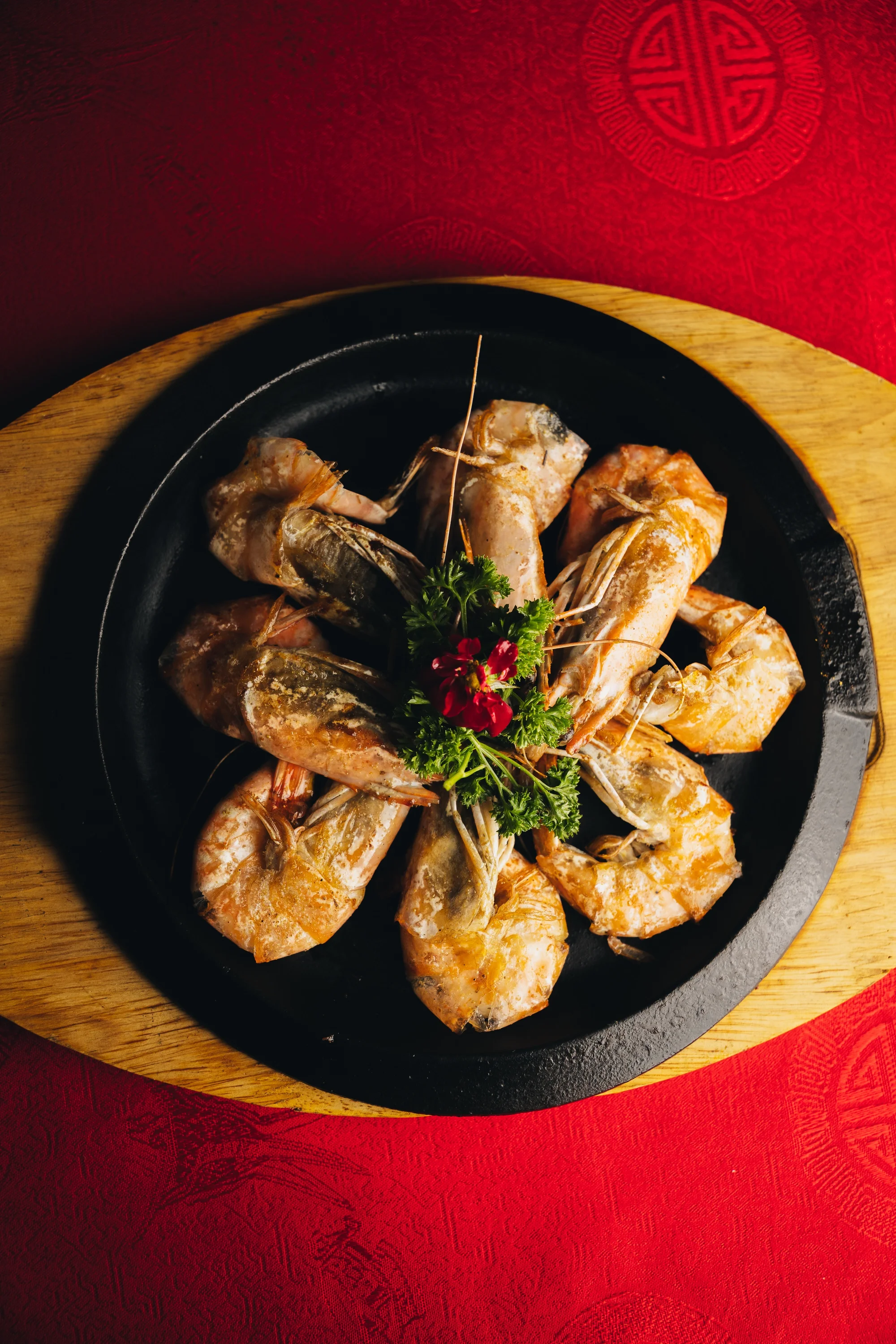 Degustační menu v čínské restauraci pro 2–6 osob: polévka, salát, několik hlavních chodů i dezerty