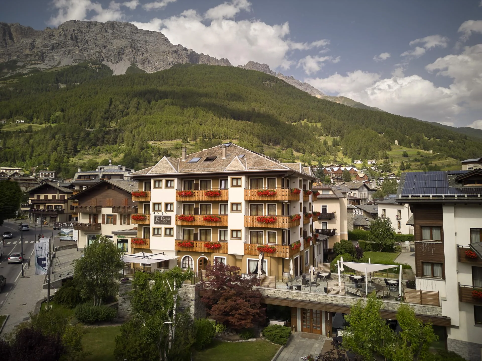 Italský alpský ráj Bormio: 4* hotel v centru a blízko lanovky, strava i privátní wellness