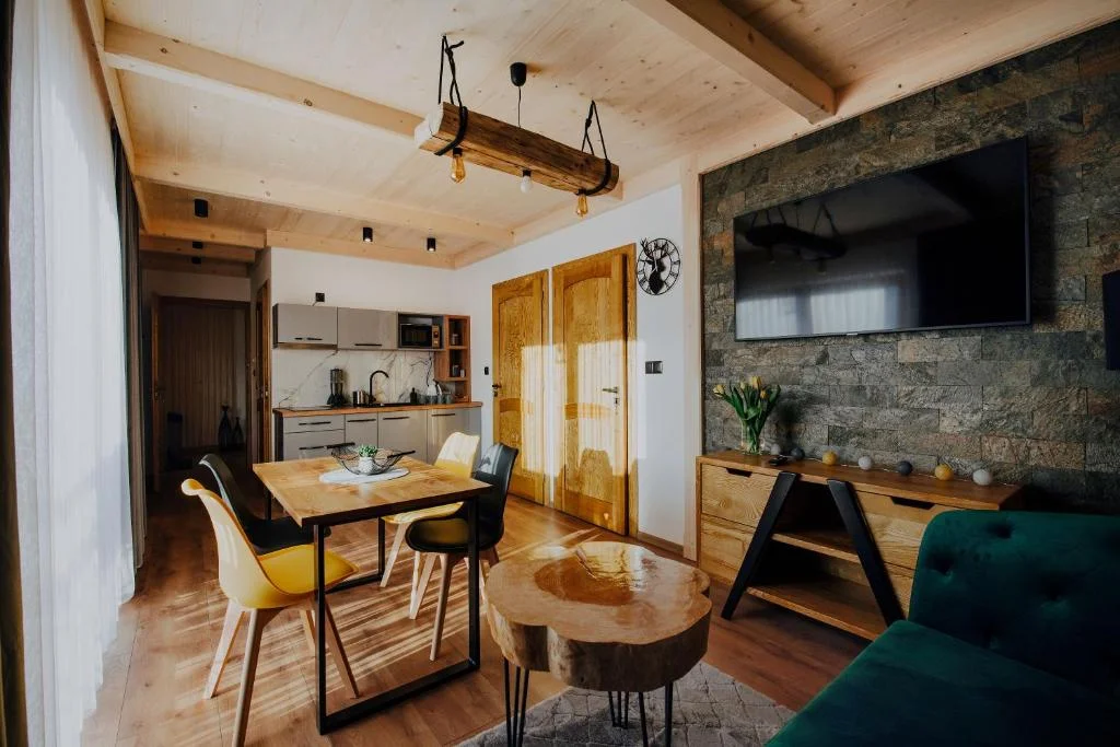 Polské Tatry: Moderní apartmány hned u svahu a nedaleko Sky Walk Poronin