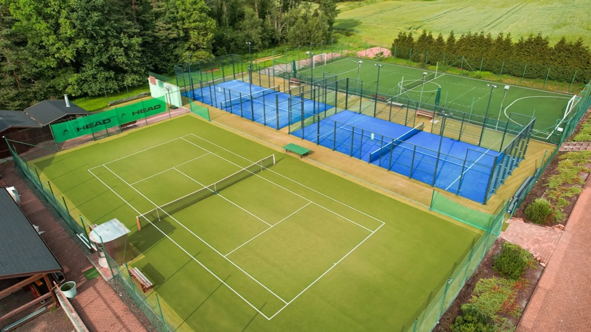 Sportovní zábava: hodina klasického i plážového volejbalu či nohejbalu