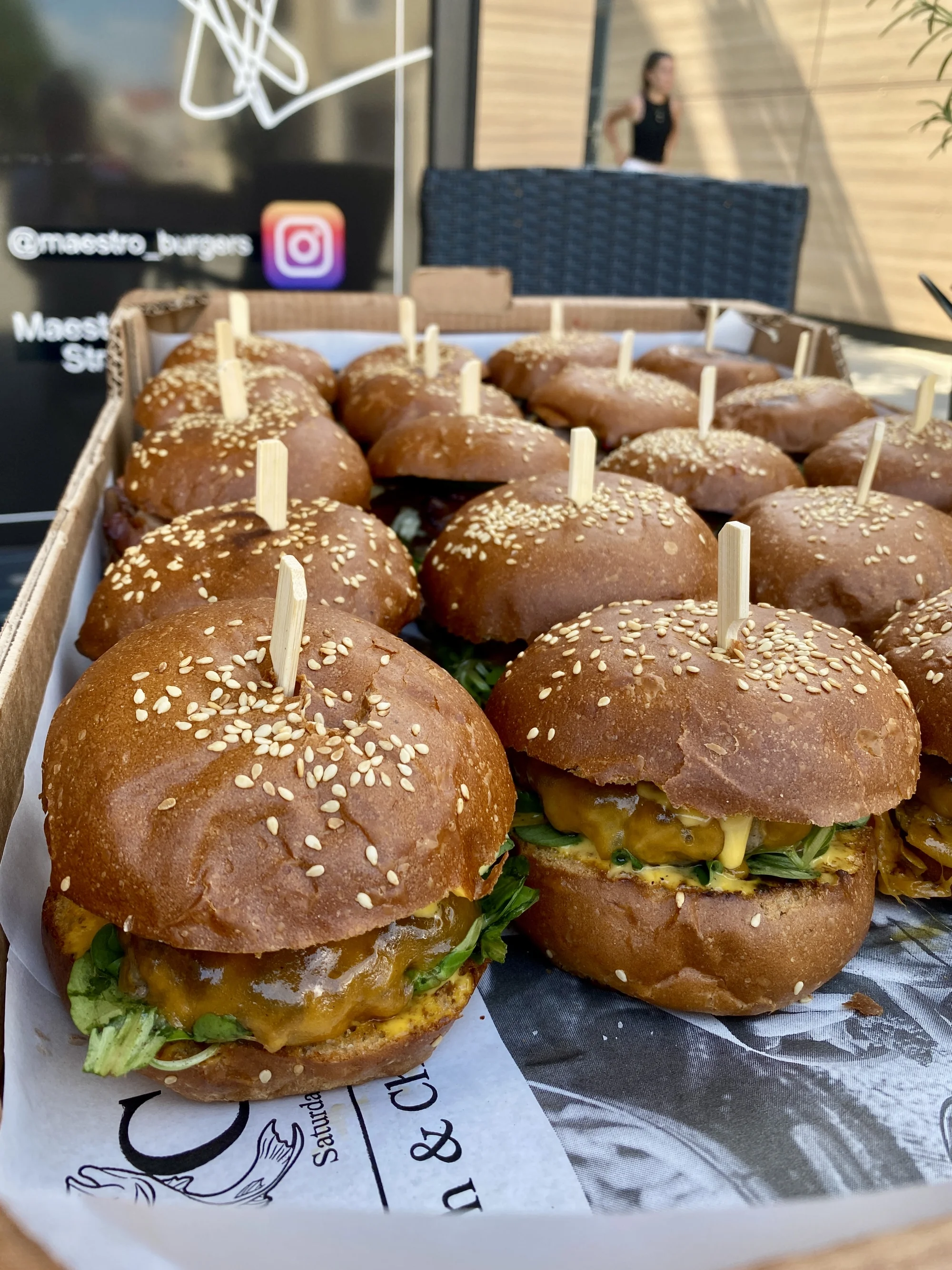 Otevřené vouchery na jídlo i nápoje v restauraci Maestro Burgers: 300-1000 Kč