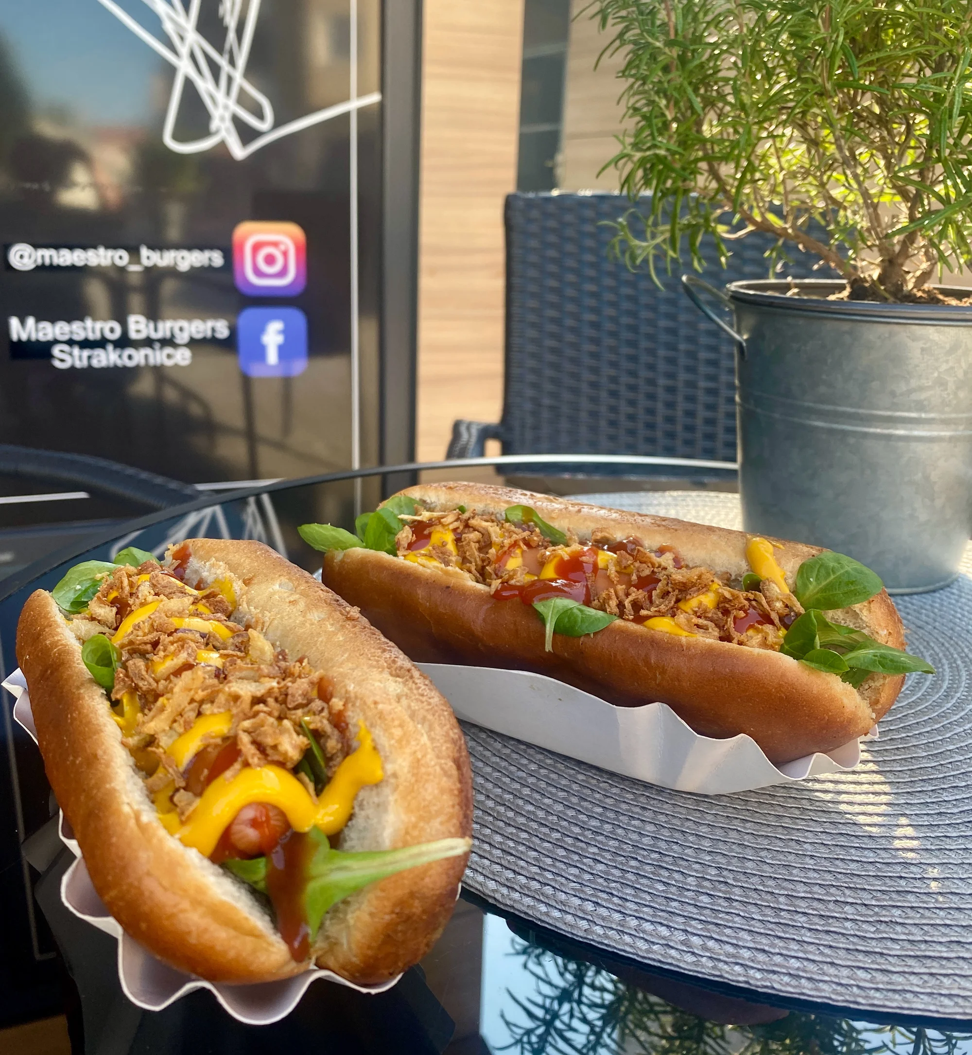 Otevřené vouchery na jídlo i nápoje v restauraci Maestro Burgers: 300-1000 Kč