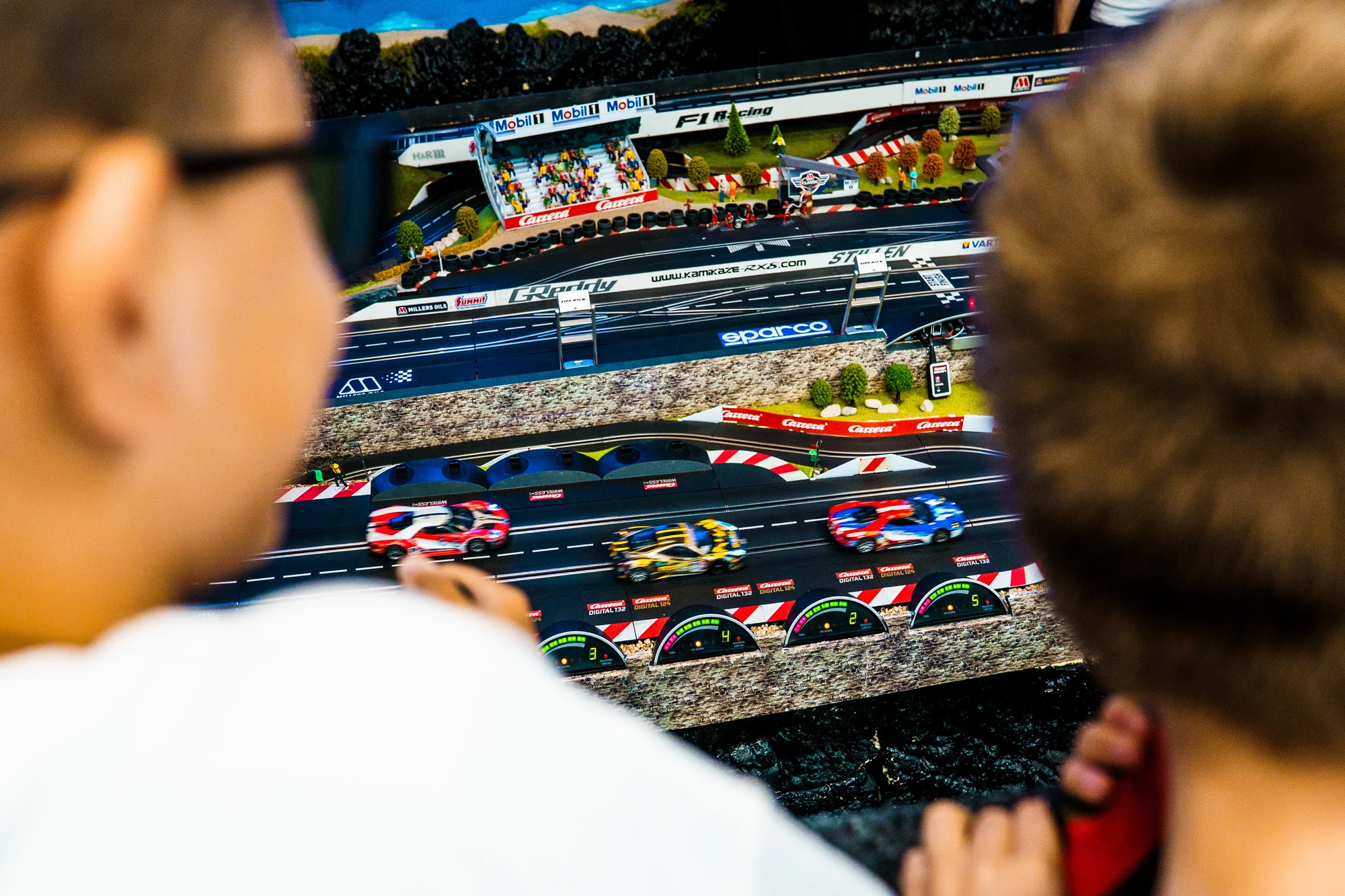 Největší digitální autodráha pro veřejnost v ČR: vstup na 1-2 hodiny až pro 3-6 lidí