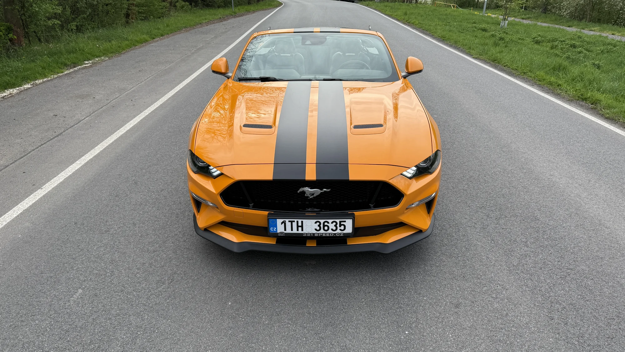 Jízda, na kterou nezapomenete: Ford Mustang GT 5.0 V8 Cabrio 450 koní na 12 i 24 hodin