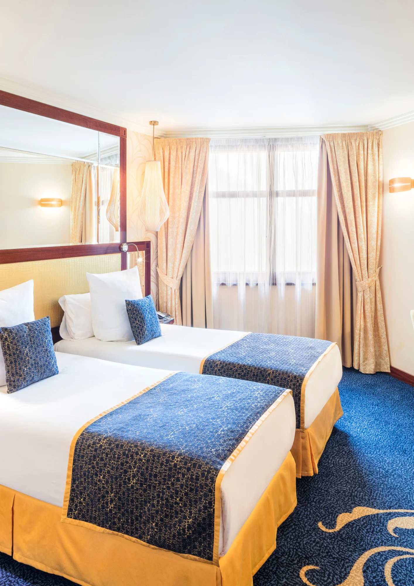Čarokrásný pobyt se snídaní přímo na Václavském náměstí: 5* hotel ukrývající nebývalý luxus