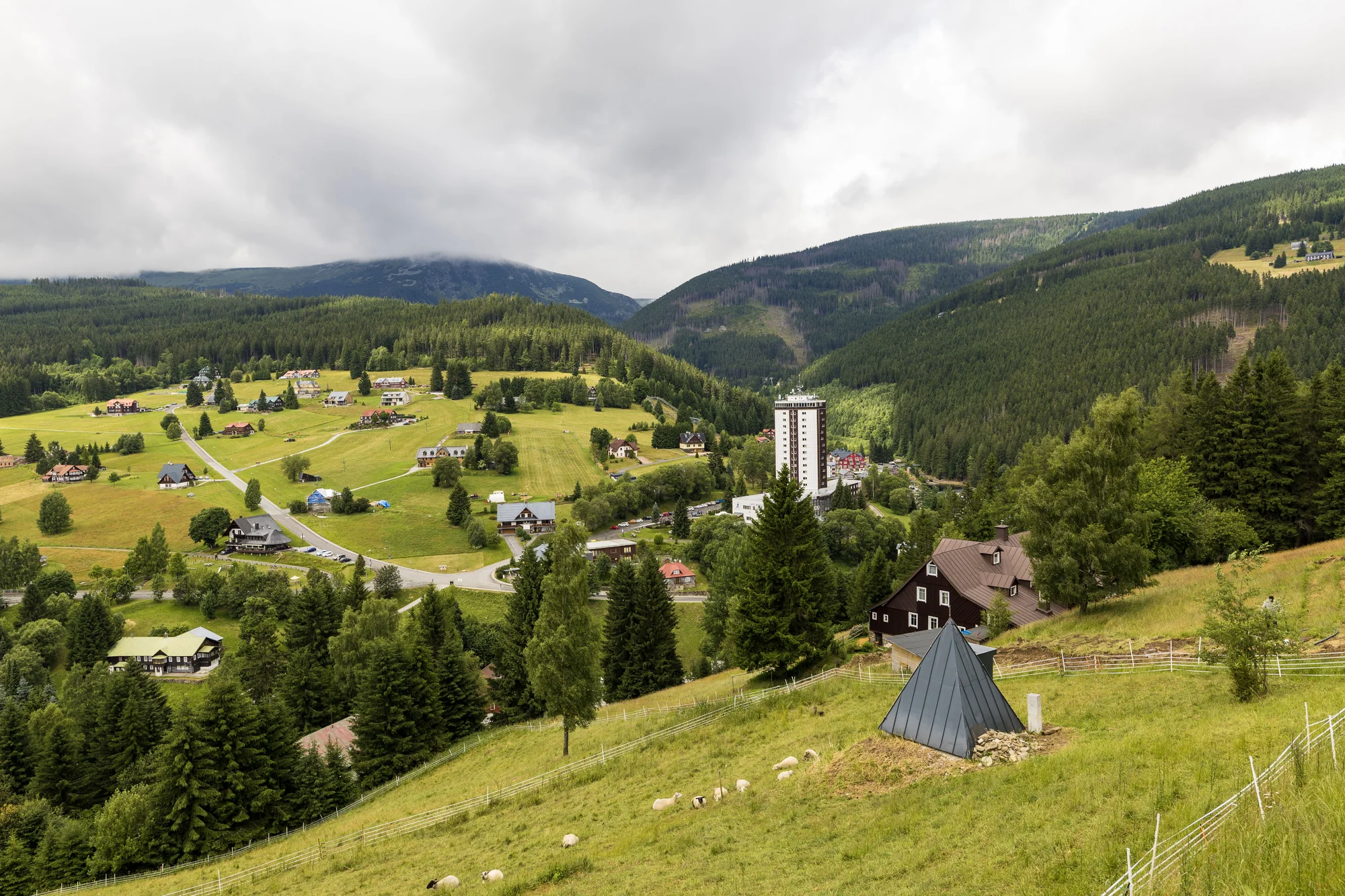 Horská chata v srdci Krkonoš: snídaně nebo all inclusive i privátní wellness, 2 děti zdarma