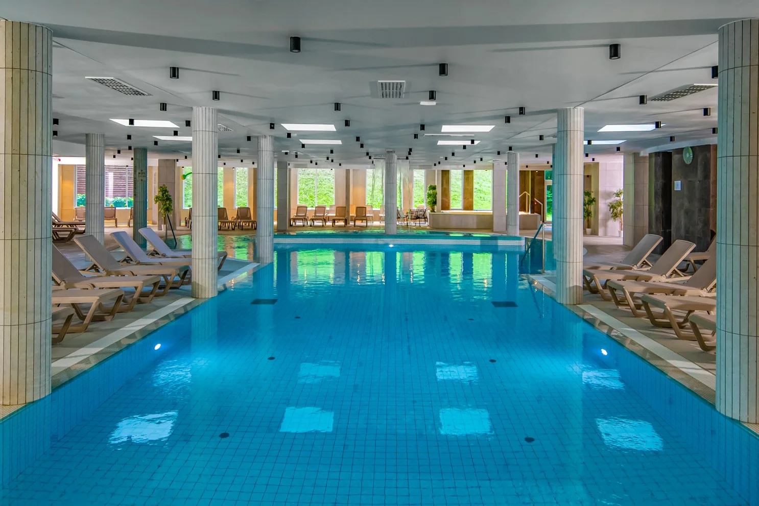 Relax v Maďarsku: wellness s termálními bazény a saunovým světem, polopenze i zábava