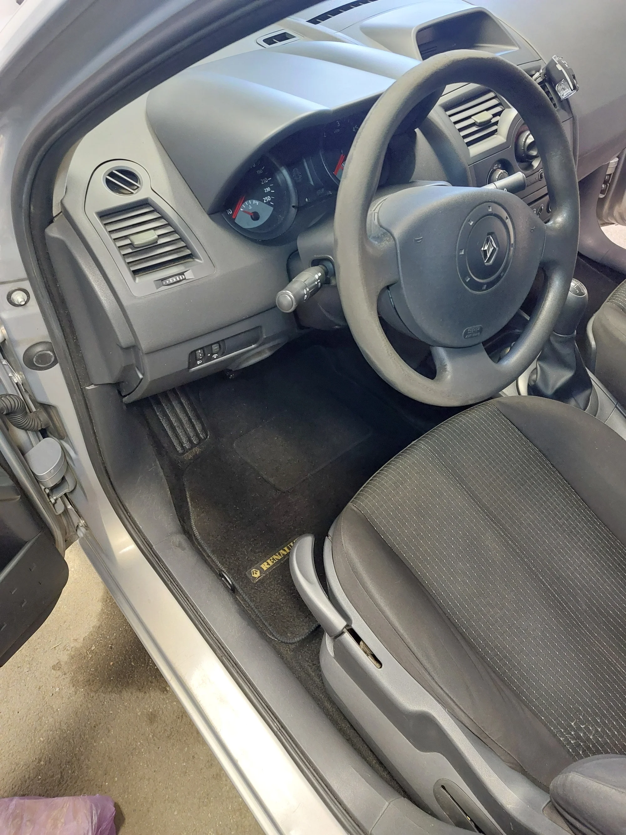 Auto jako nové: čištění interiéru, exteriéru i keramická ochrana ALU disků