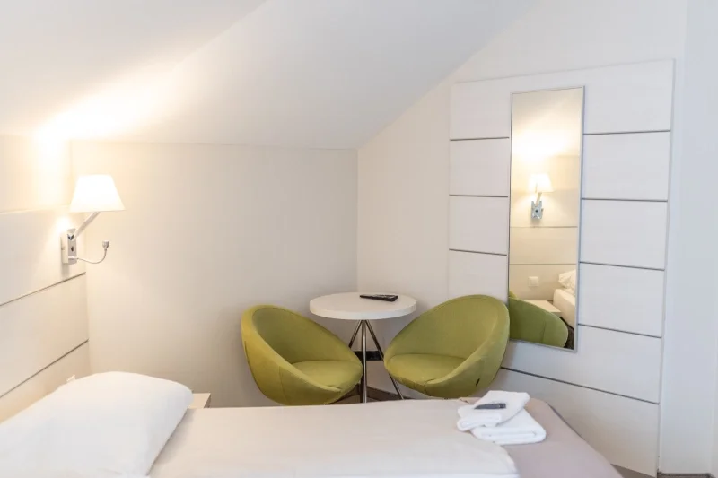 Pobyt ve městě Graboszyce: hotel se snídaní či polopenzí; pokoj, apartmán či rodinný domek, 10 km od Energylandie