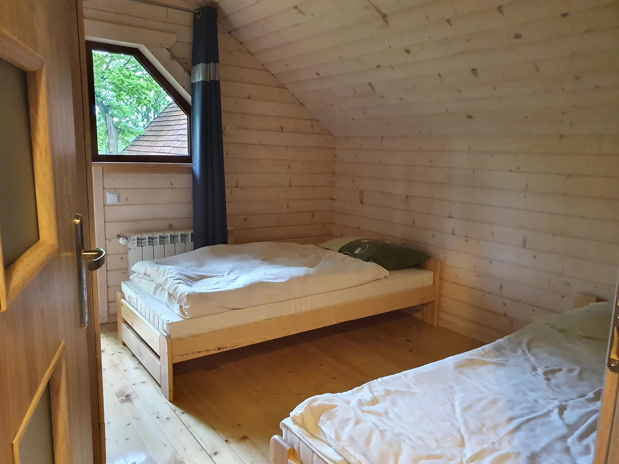 Pobyt ve městě Graboszyce: hotel se snídaní či polopenzí; pokoj, apartmán či rodinný domek, 10 km od Energylandie