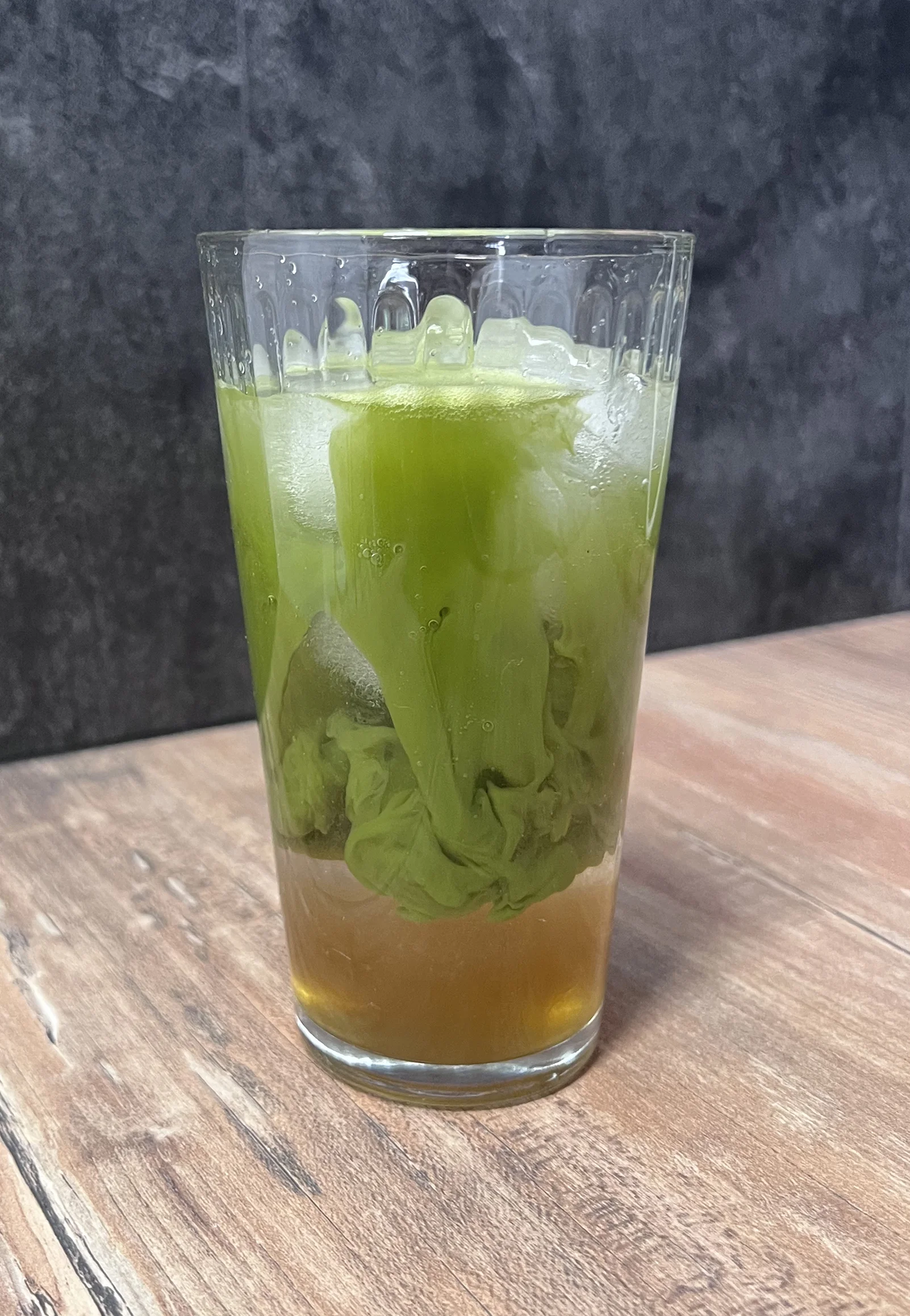 Vršovické bistro: sladké či slané mini lívanečky a nápoj dle výběru, pro 1 i 2 osoby
