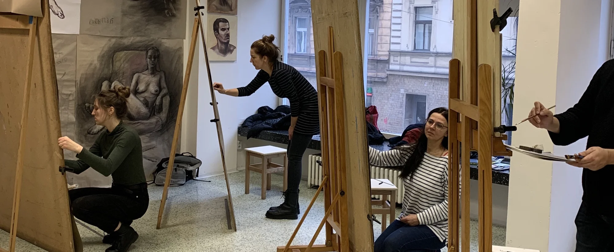 Víkendový kurz figurální kresby a malby v Ateliéru výtvarného umění