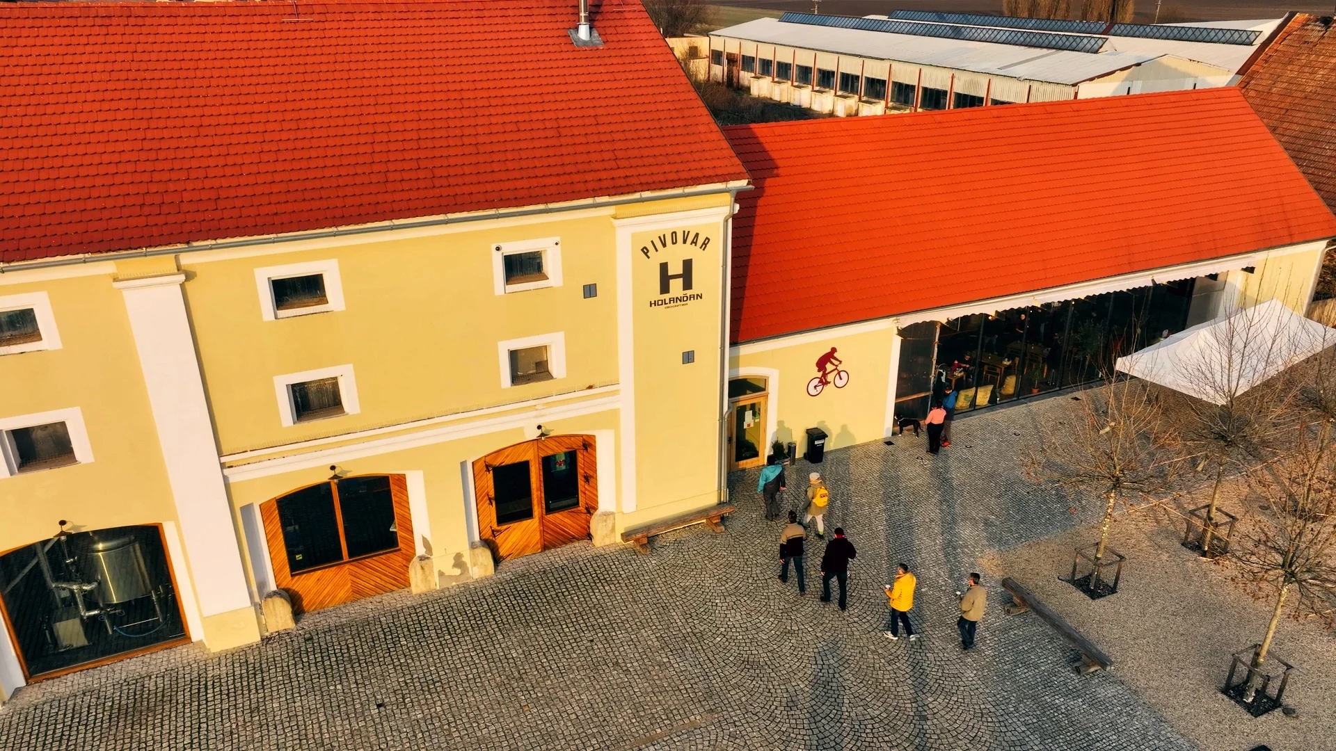Poznejte příběh Pivovaru Holanďan: exkurze, ochutnávka piv i jídlo