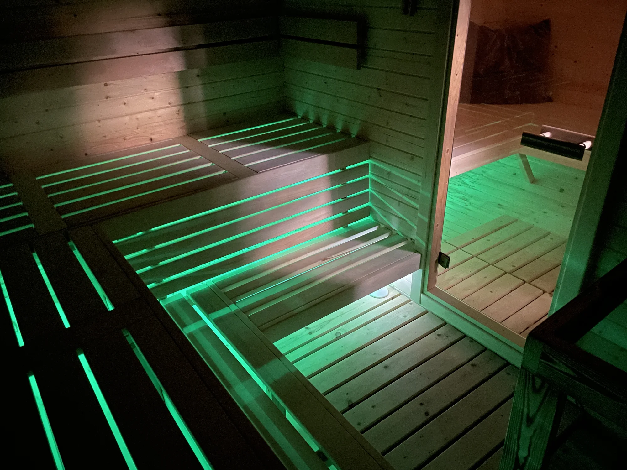 Luxusní glamping na východu Čech: sauna, venkovní vířivka i vyžití pro děti