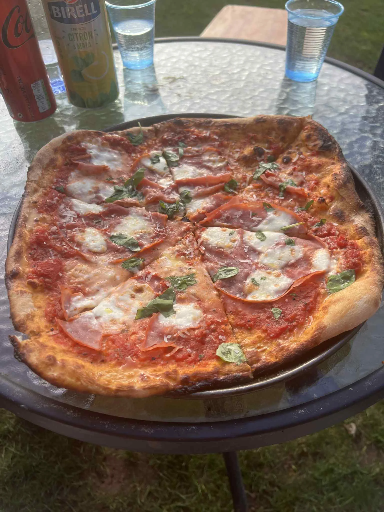 Ochutnejte pravou neapolskou Margheritu: pizza a nápoj dle výběru pro 1 nebo 2 osoby
