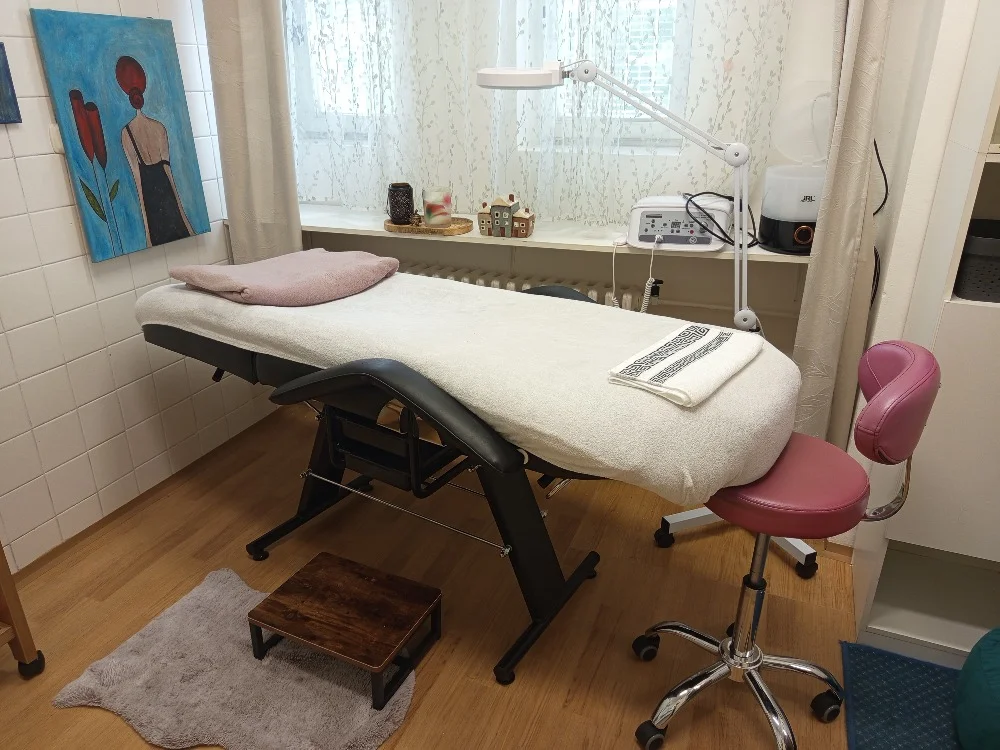 Laminace obočí, lash lifting nebo masáž obličeje a dekoltu