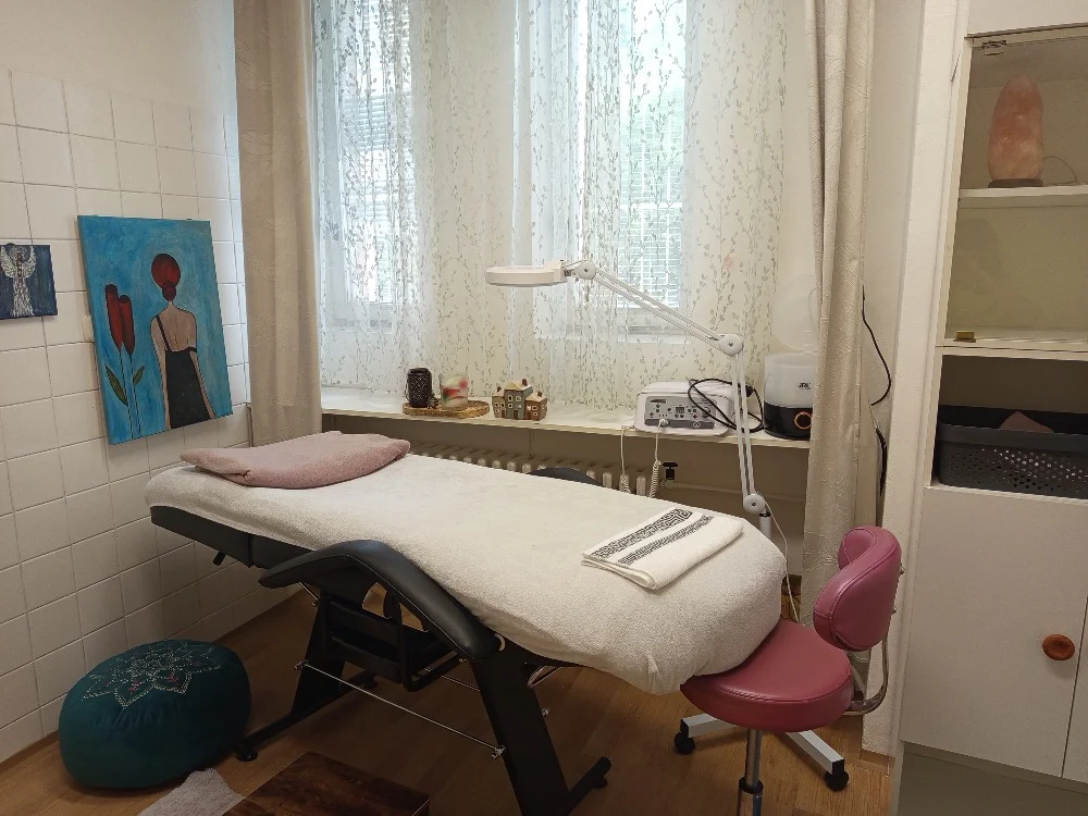 Laminace obočí, lash lifting nebo masáž obličeje a dekoltu
