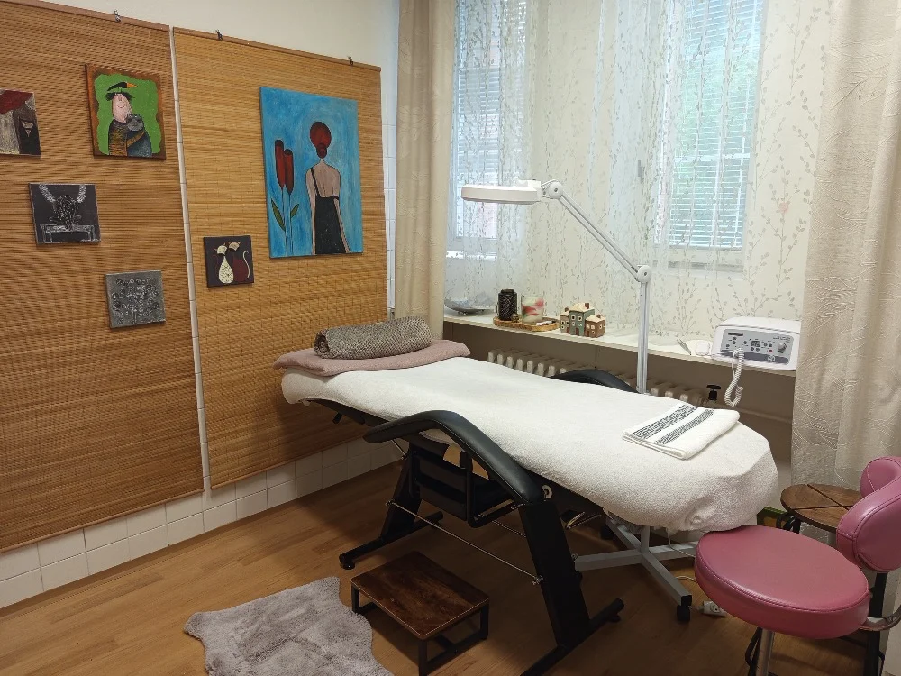 Laminace obočí, lash lifting nebo masáž obličeje a dekoltu