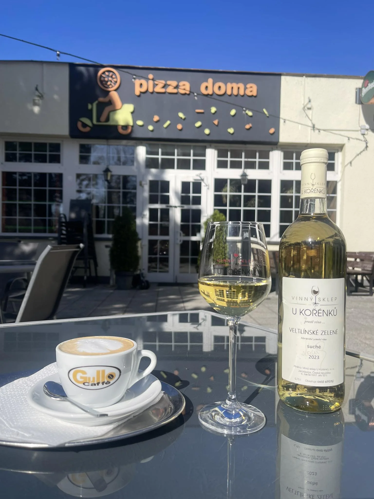 Obří křupavá pizza o průměru 100 cm podle výběru ze 32 druhů