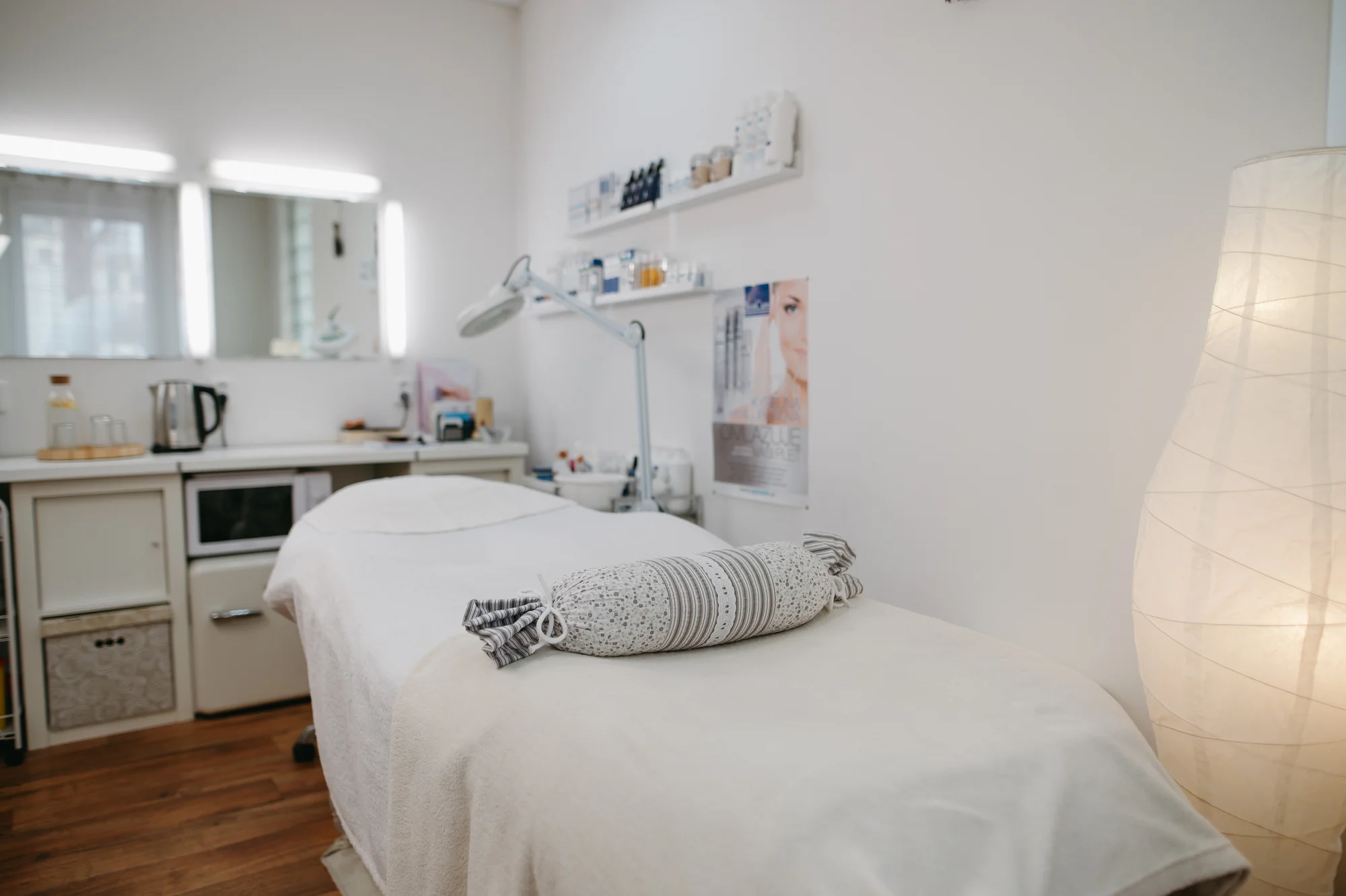 Luxusní kosmetické ošetření pleti s kyselinou hyaluronovou