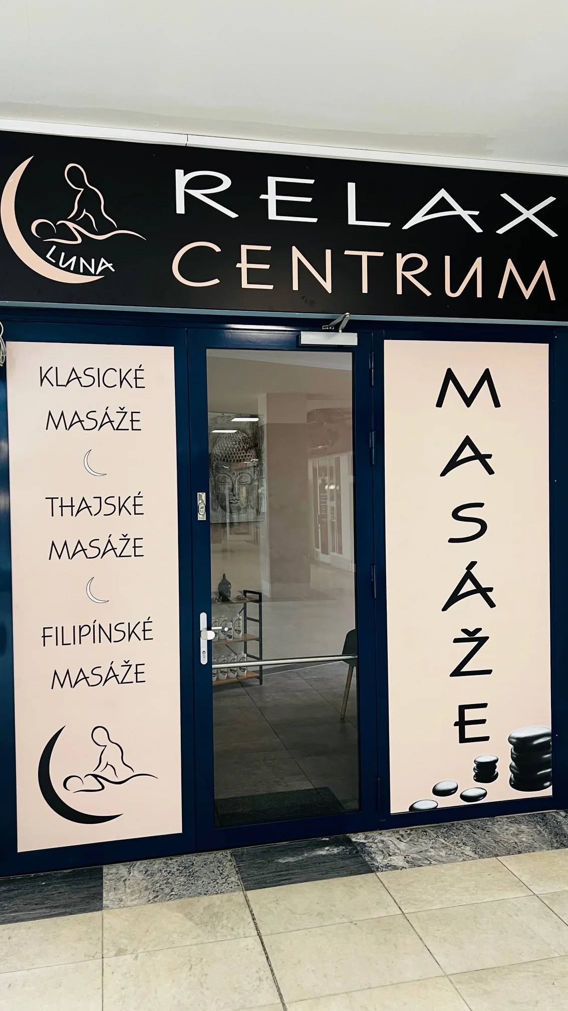 Klid, odpočinek a harmonie: antistresová masáž hlavy, švédská masáž zad i Bali aroma masáž