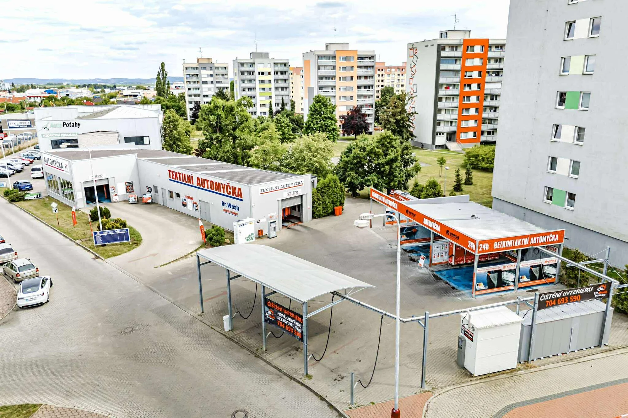 Dezinfekce klimatizace a interiéru, čištění interiéru s tepováním i nanovosk