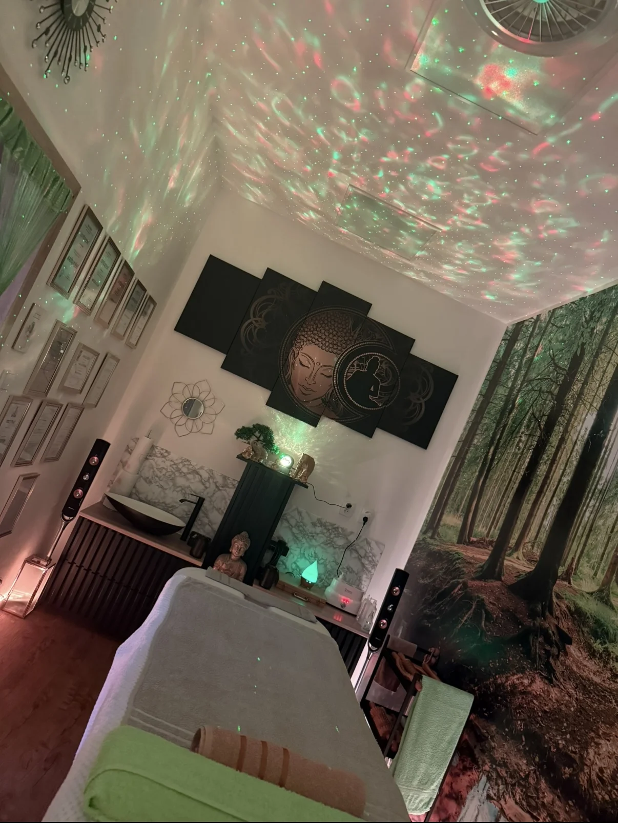 30–90minutové masáže i permanentka v Havířově: relaxační, aromaterapeutická nebo masáž celého těla!