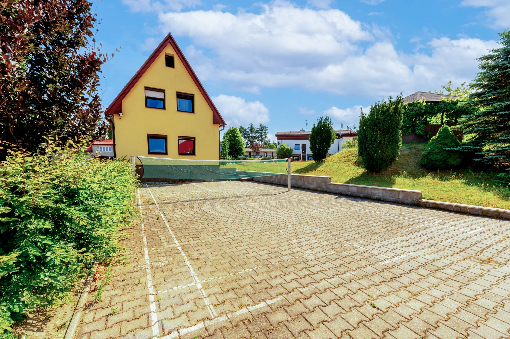 Pobyt v srdci Českého ráje: snídaně, venkovní bazén, sportovní aktivity, minigolf i bowling