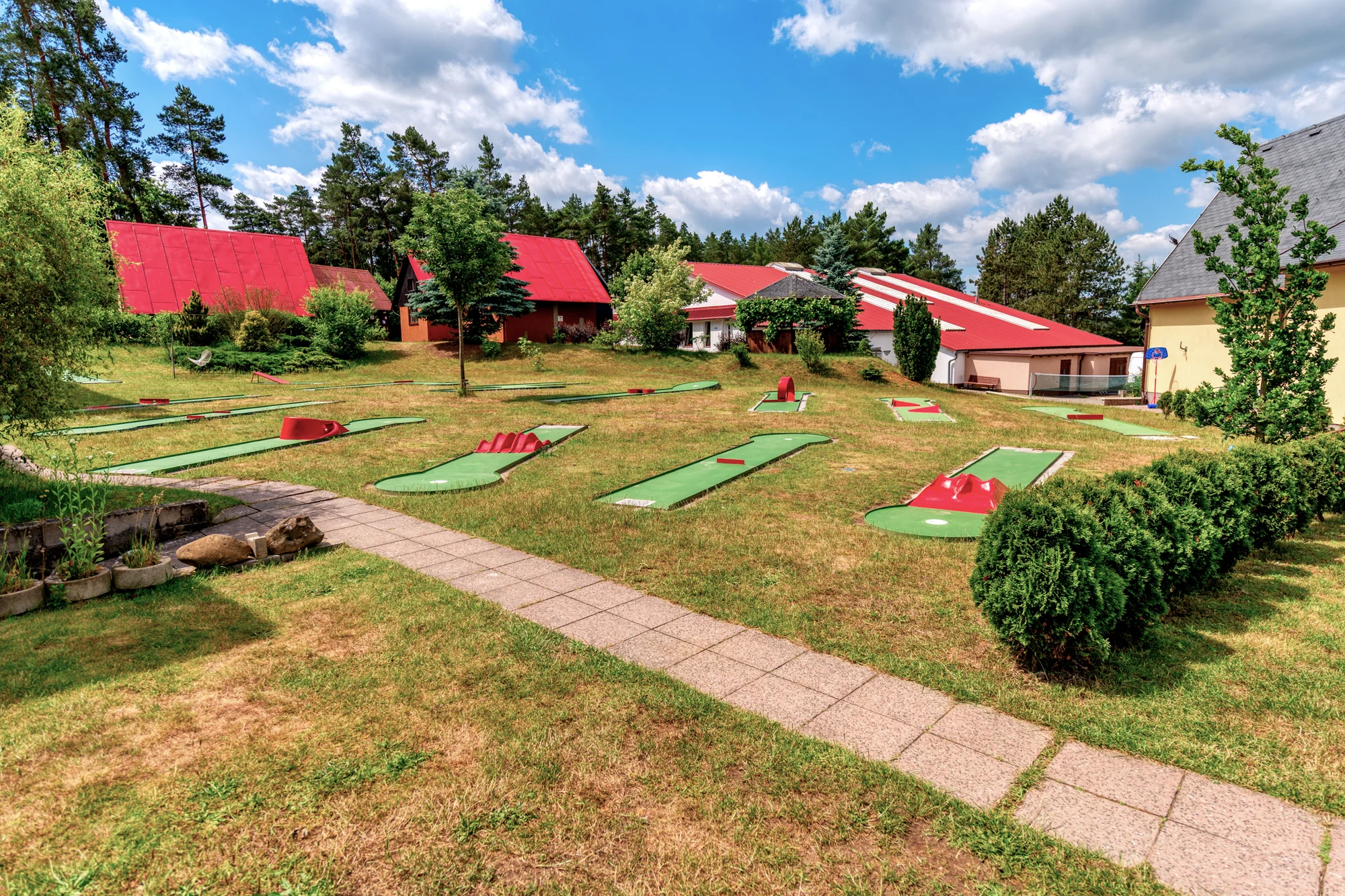 Pobyt v srdci Českého ráje: snídaně, venkovní bazén, sportovní aktivity, minigolf i bowling
