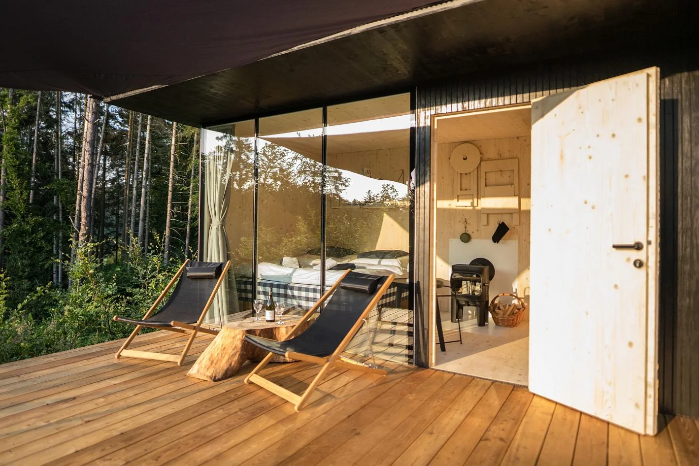 Tiny house na Sázavě: cedrová sauna, možnost snídaní i grilování